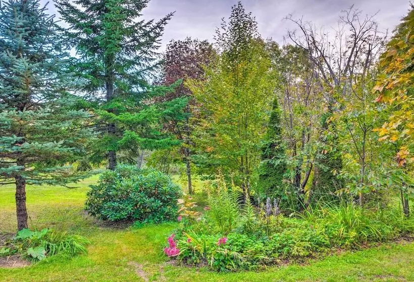 West Danville Cabin: Day Trip To Stowe Mtn!