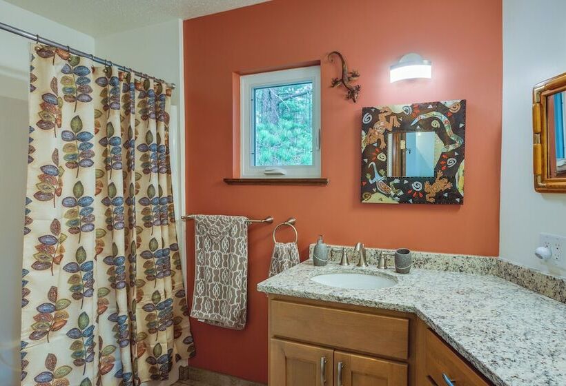 Angel Fire Home W/ Deck ~ 3 Mi To Ski Resort!