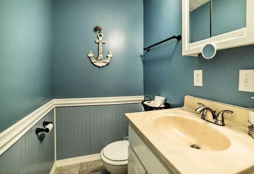 Benton House W/ Grill, Private Dock & Lake Access!