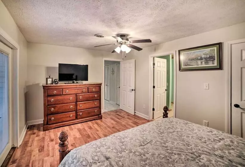 Benton House W/ Grill, Private Dock & Lake Access!