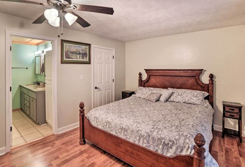 Benton House W/ Grill, Private Dock & Lake Access!