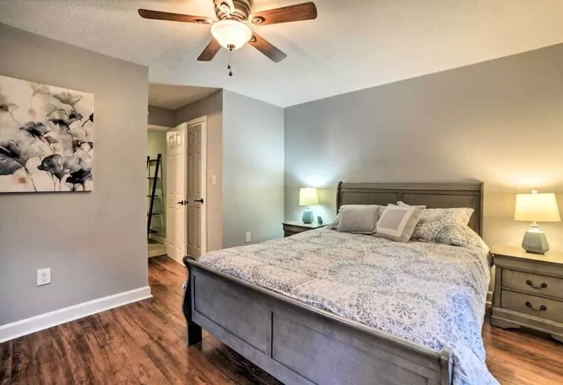 Benton House W/ Grill, Private Dock & Lake Access!