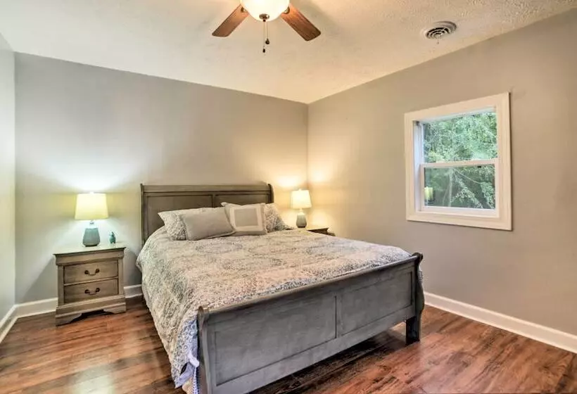 Benton House W/ Grill, Private Dock & Lake Access!