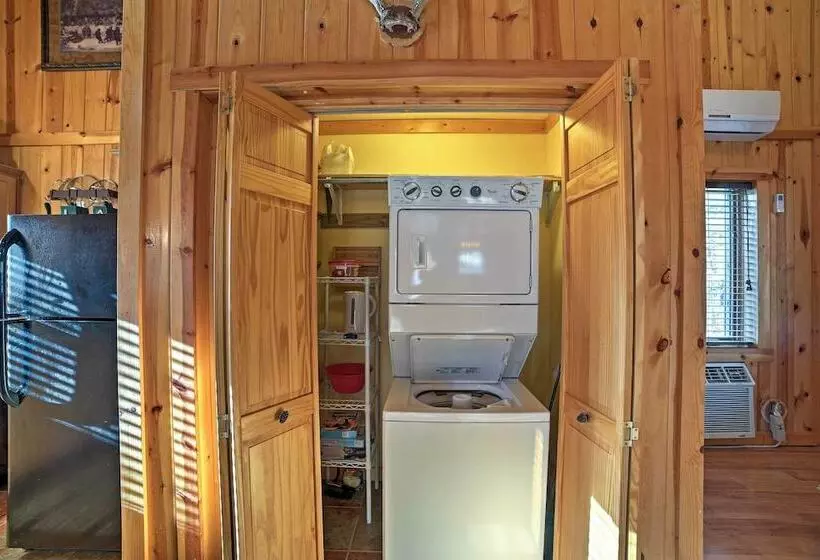 Cabin On Table Rock Lake W/ Hot Tub & Fire Pit!