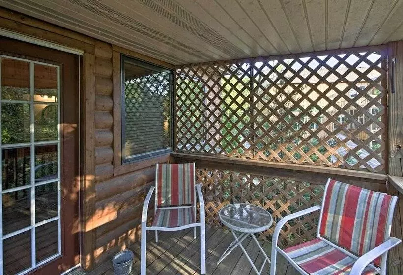 Cabin On Table Rock Lake W/ Hot Tub & Fire Pit!