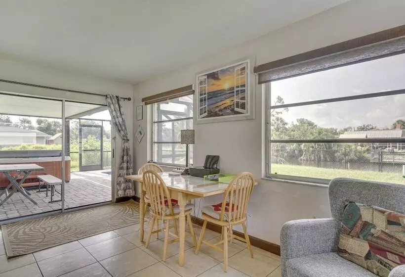 Canalfront Retreat W/ Heated Pool & Hot Tub!