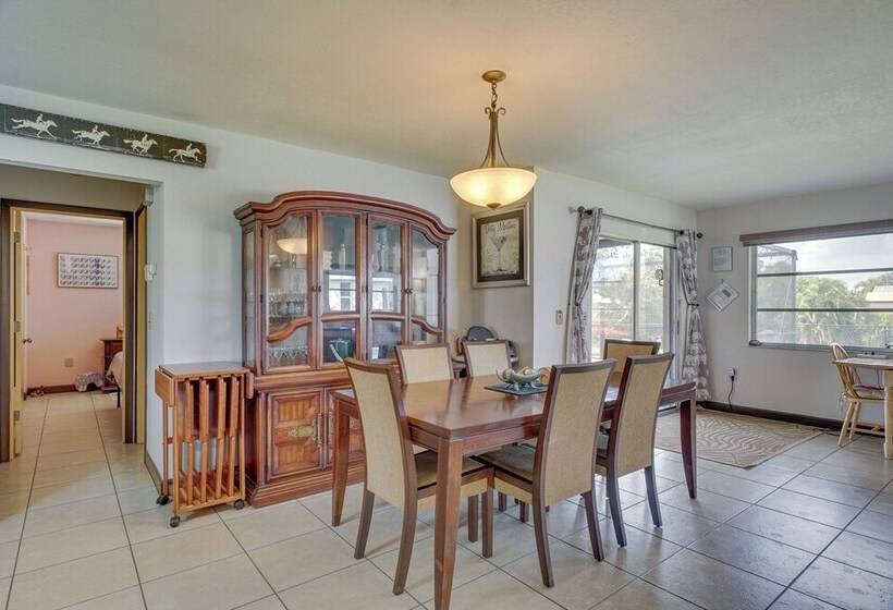 Canalfront Retreat W/ Heated Pool & Hot Tub!