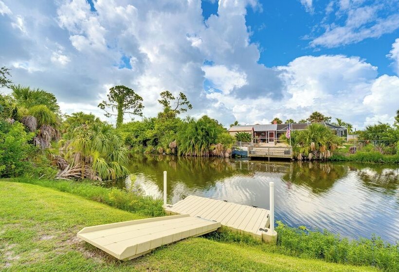 Canalfront Retreat W/ Heated Pool & Hot Tub!
