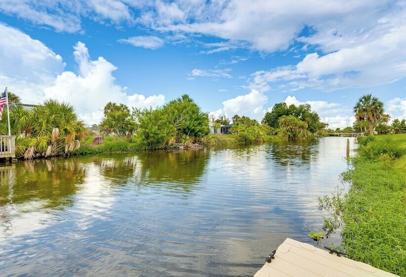 Canalfront Retreat W/ Heated Pool & Hot Tub!