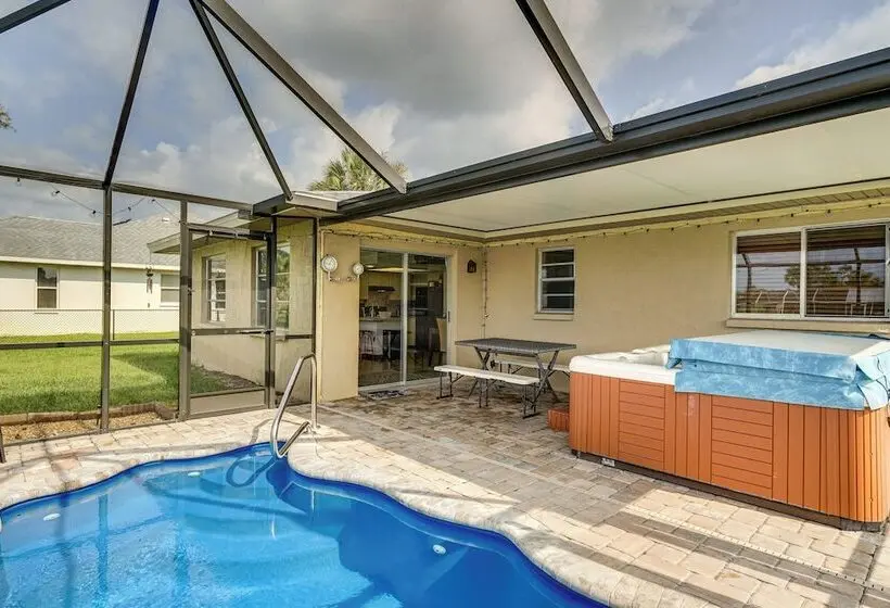 Canalfront Retreat W/ Heated Pool & Hot Tub!
