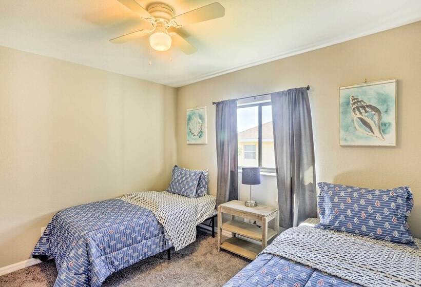 Central Cape Coral House W/ Private Screened Pool!