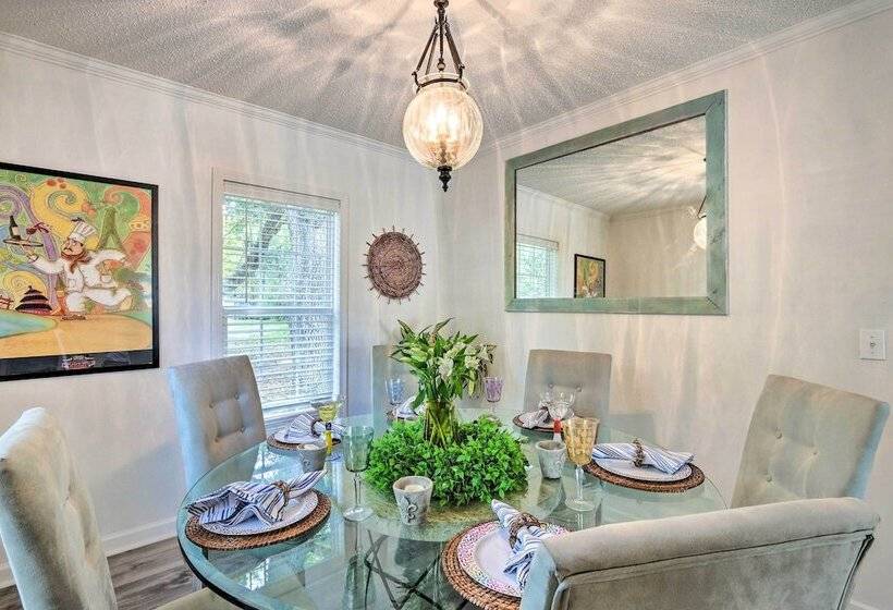 Patio & Gas Grill: Charming Bluffton Escape!