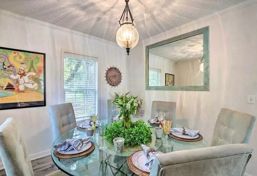 Patio & Gas Grill: Charming Bluffton Escape!