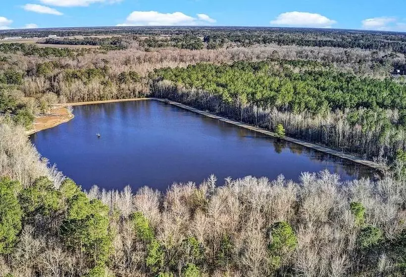 Charming Retreat On 20 Acres W/ Private Lake!