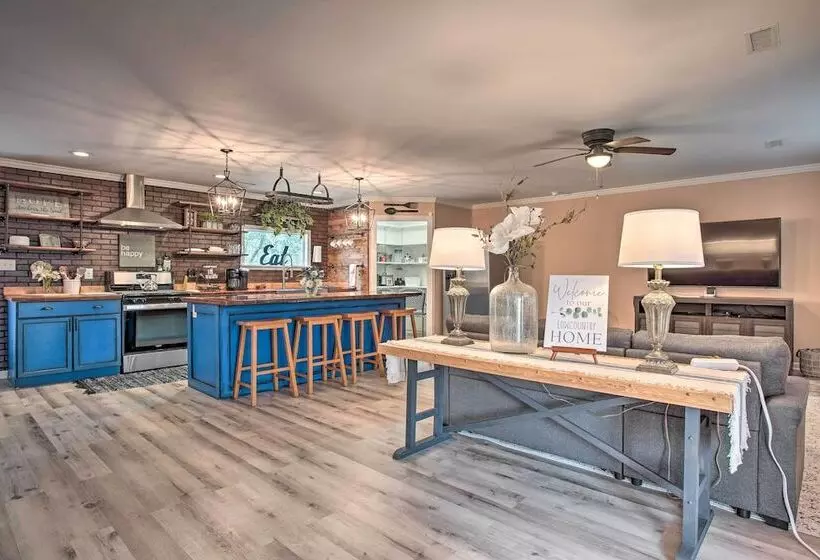 Charming Retreat On 20 Acres W/ Private Lake!