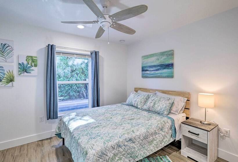 Chic Cocoa Beach Oasis W/ Pool   Steps To Shore!