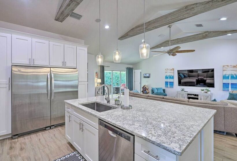 Chic Cocoa Beach Oasis W/ Pool   Steps To Shore!