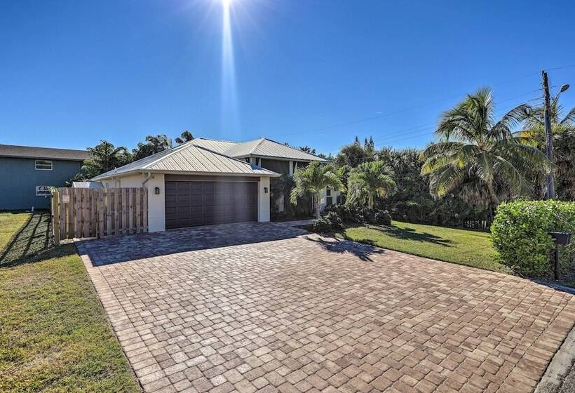 Chic Cocoa Beach Oasis W/ Pool   Steps To Shore!