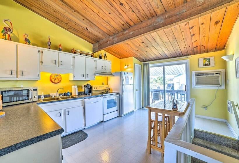 Coastal Atlantic Beach Duplex < 1 Mi To Boardwalk!