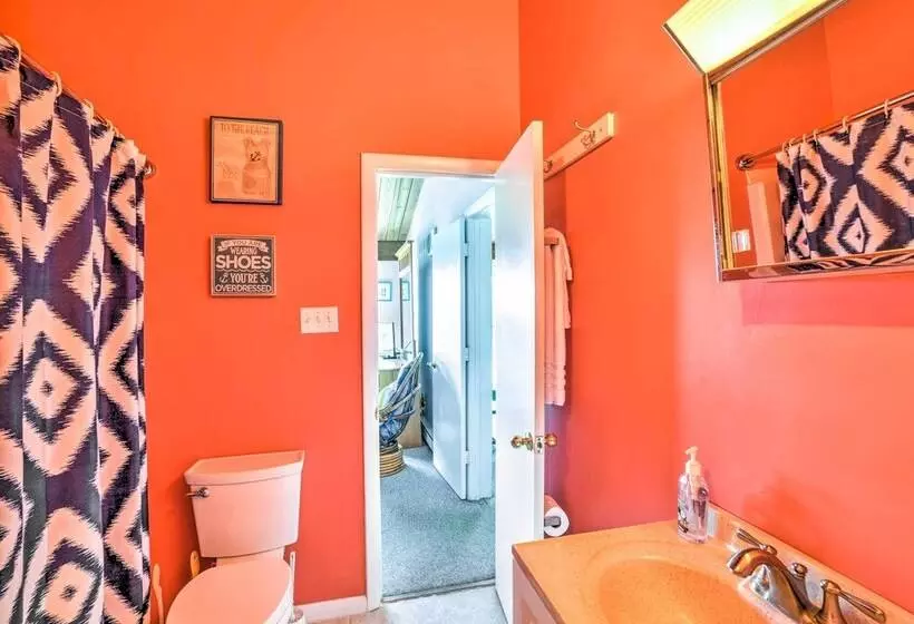 Coastal Atlantic Beach Duplex < 1 Mi To Boardwalk!