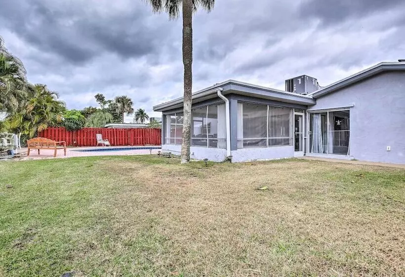 Private Pool & Dock: Coconut Creek Home!