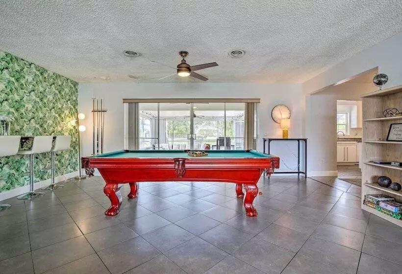 Private Pool & Dock: Coconut Creek Home!