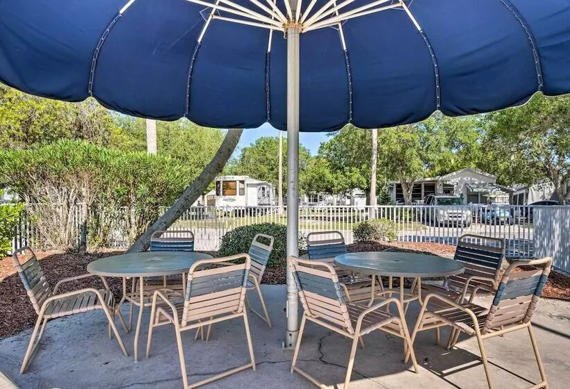 Cute Port Charlotte Home W/ Resort Amenities!