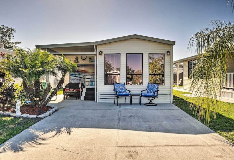 Cute Port Charlotte Home W/ Resort Amenities!