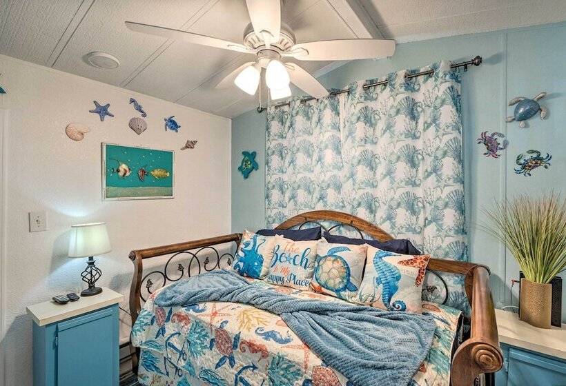 Cute Port Charlotte Home W/ Resort Amenities!