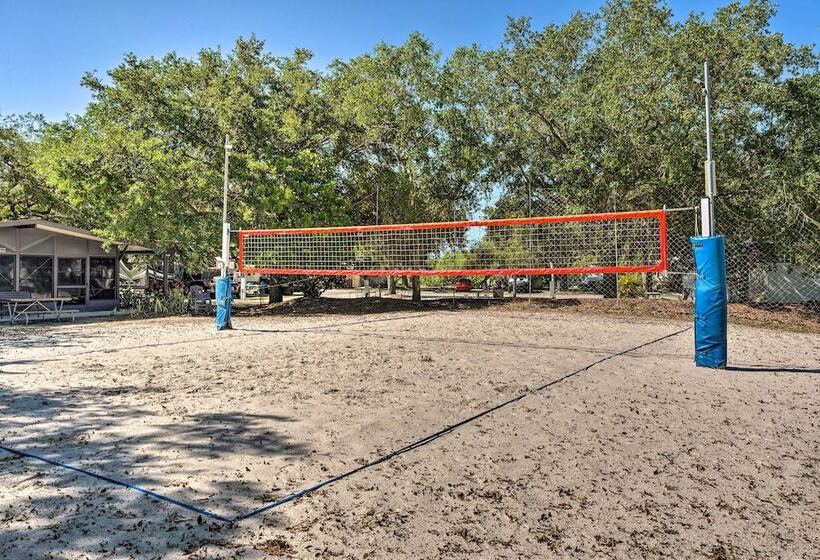 Cute Port Charlotte Home W/ Resort Amenities!