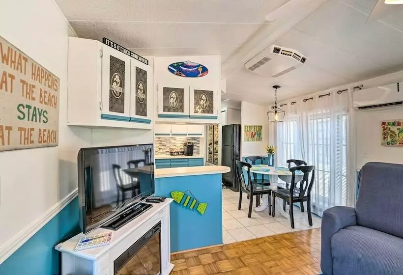 Cute Port Charlotte Home W/ Resort Amenities!