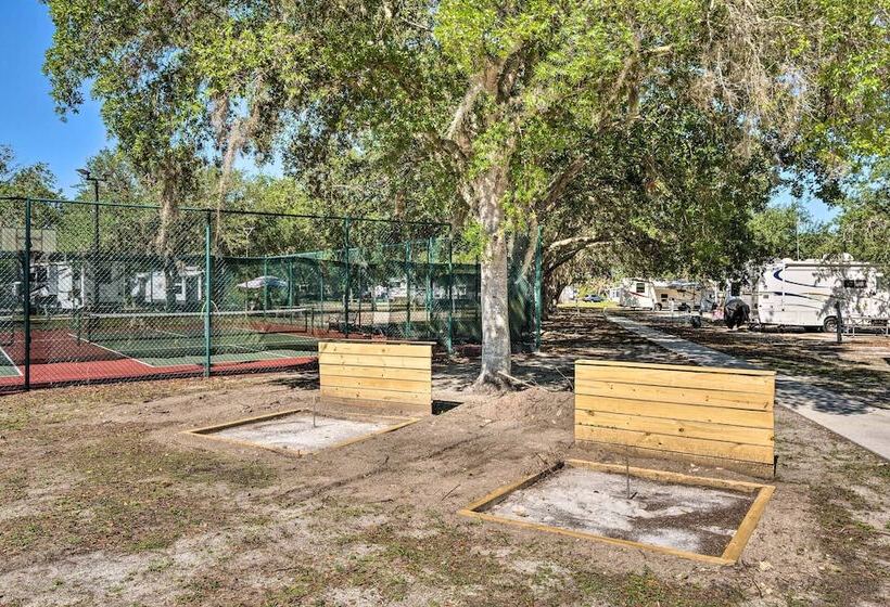 Cute Port Charlotte Home W/ Resort Amenities!