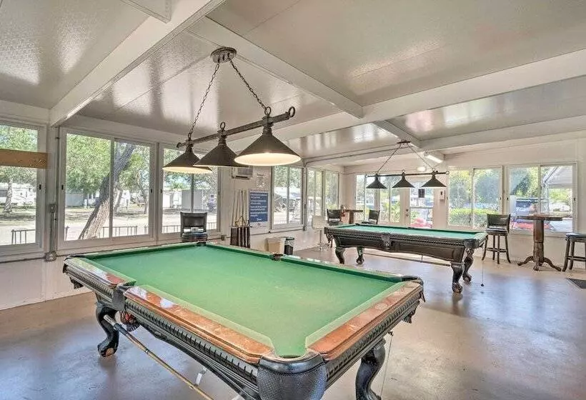 Cute Port Charlotte Home W/ Resort Amenities!