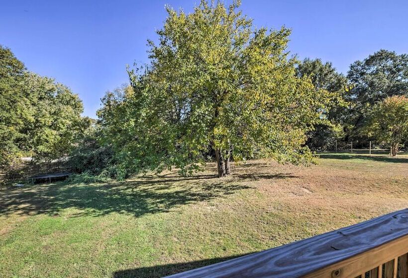 Family Friendly Greer Home W/ Balcony & Yard!