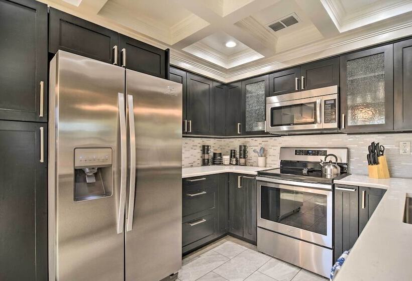 Family Friendly, Pastel Gem W/ Private Pool!