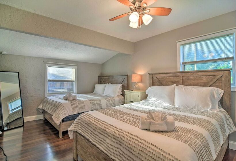 Family Friendly, Pastel Gem W/ Private Pool!