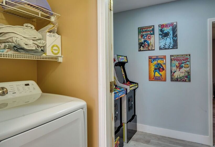 Pet Friendly Pcb Home W/ Hot Tub, Near Beaches!