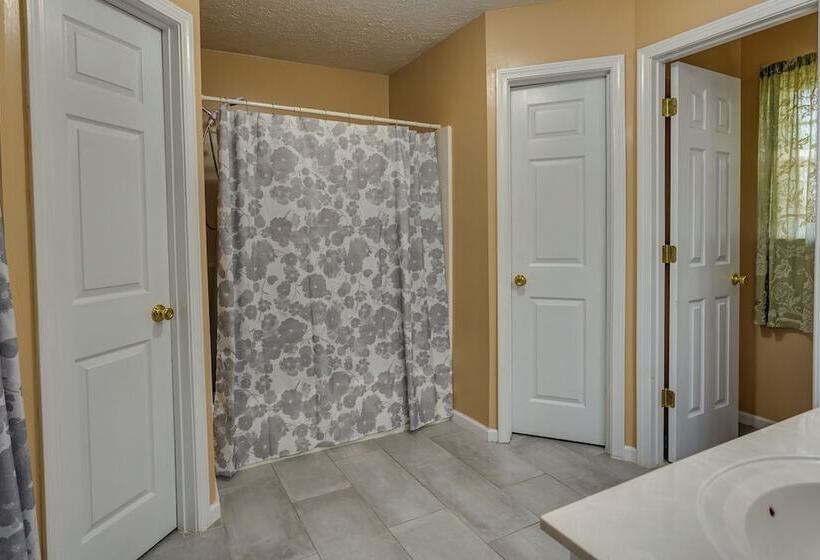 Pet Friendly Pcb Home W/ Hot Tub, Near Beaches!