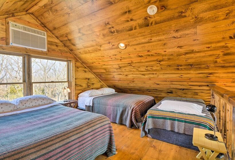 Greenfield Cabin W/ Screened In Porch & Fire Pit!