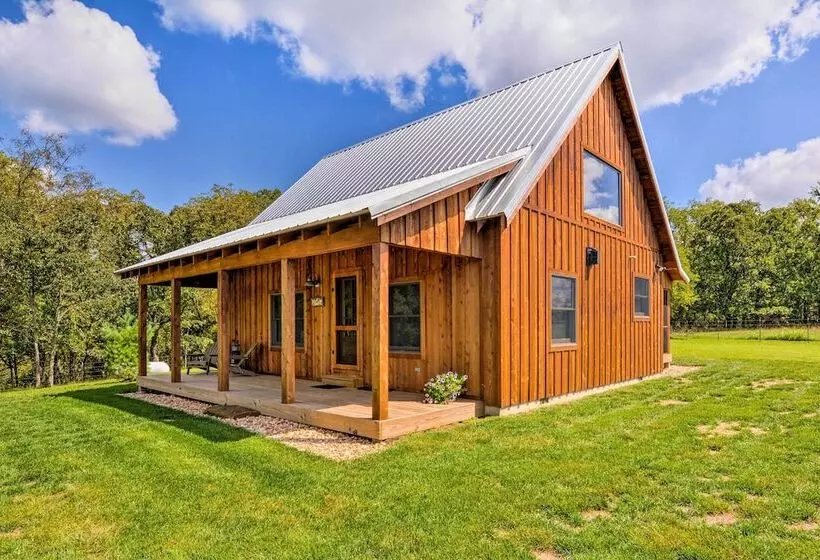 Greenfield Cabin W/ Screened In Porch & Fire Pit!