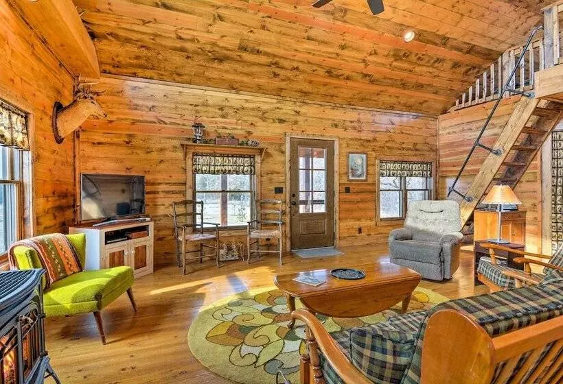 Greenfield Cabin W/ Screened In Porch & Fire Pit!