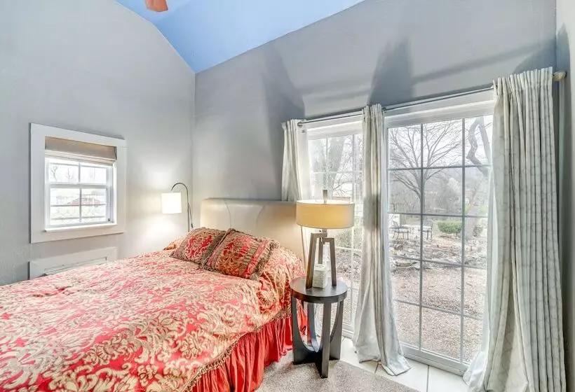 Historic Cabin W/ Yard: 1 Mi To Lake Spavinaw!