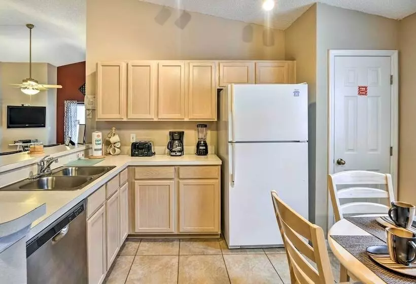 Clermont Home W/ Pool & Game Room: 10 Mi To Parks!