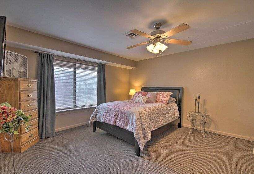 Inviting Home W/ Pool & Hot Tub On Table Rock Lake