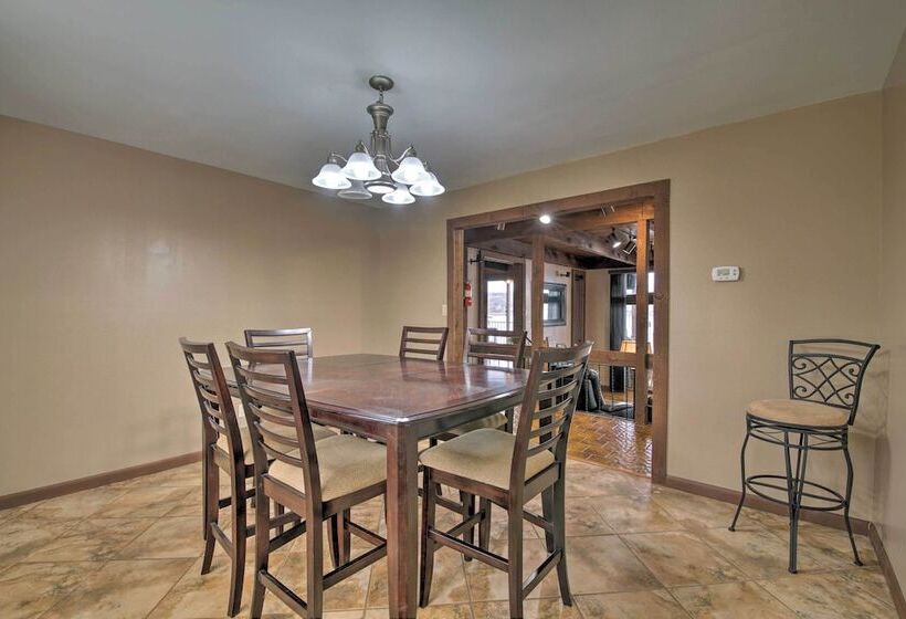 Inviting Home W/ Pool & Hot Tub On Table Rock Lake