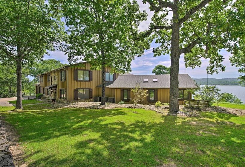 Inviting Home W/ Pool & Hot Tub On Table Rock Lake