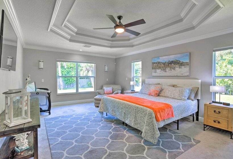 Private Pool & Steps To Ocean: Island Beach House!