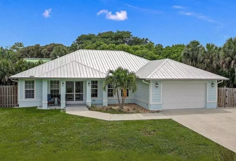 Private Pool & Steps To Ocean: Island Beach House!
