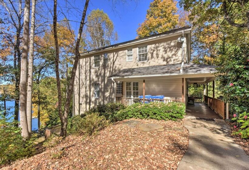 Lake Keowee Escape W/ Dock, Deck & Lake Access!