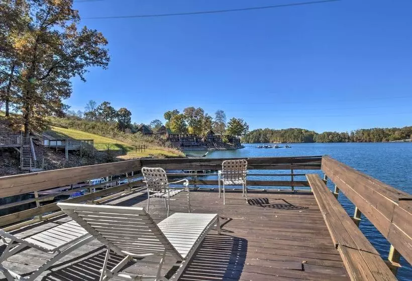 Lake Keowee Escape W/ Dock, Deck & Lake Access!